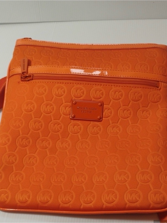 Michael Kors Handbags - Michael Kors Neoprene Tangerine 🍊 Logo Crossbody Bag EUC $228